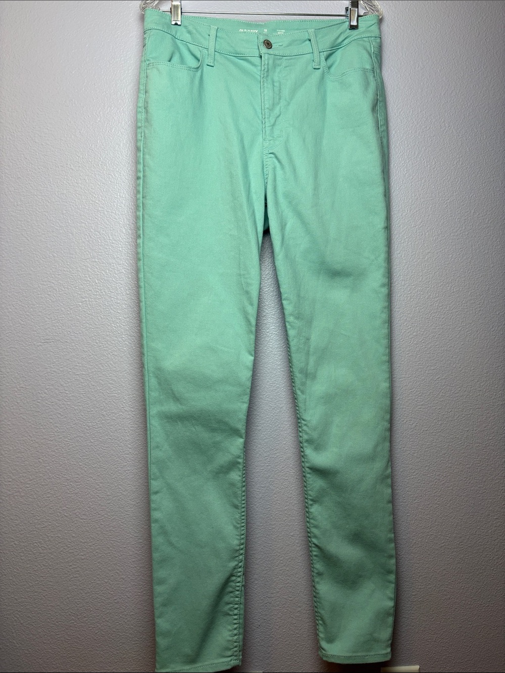 LIKE NEW Old Navy Mint Green 12 Tall Super-Skinny High-Rise Wow Jeans